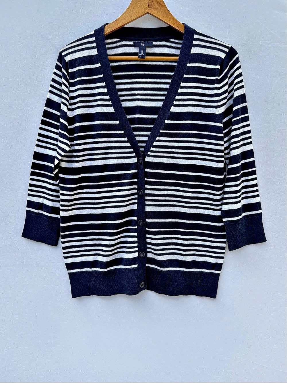 Gap Striped Cardigan in Black & White Size Medium Like New